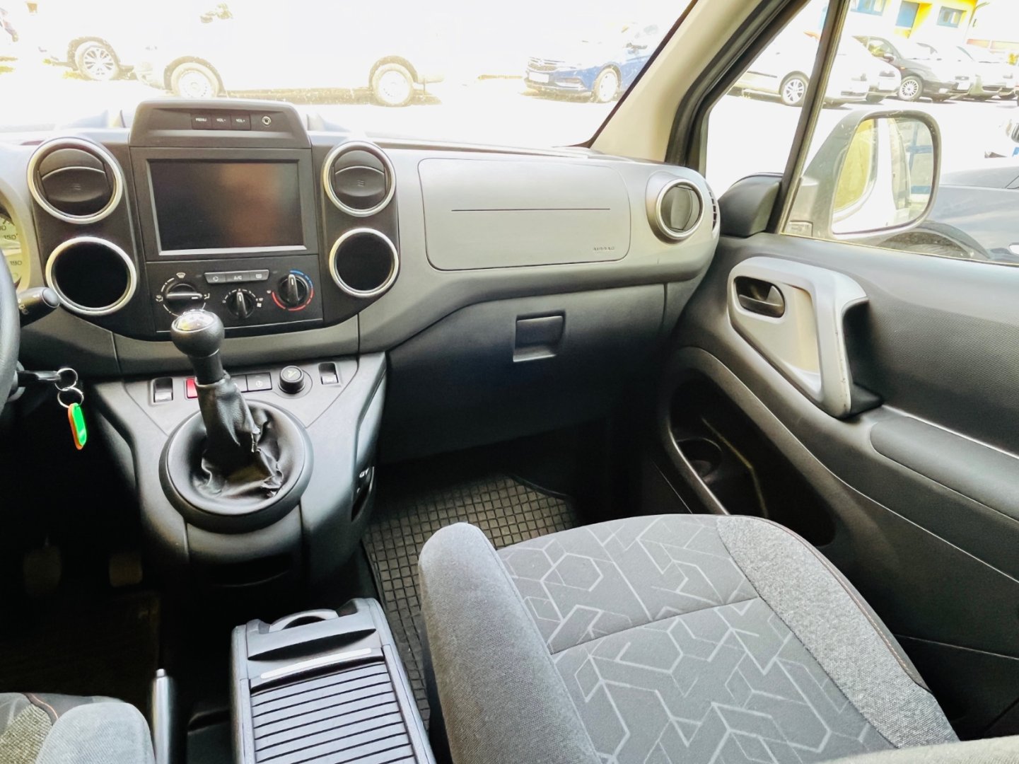 Peugeot Partner 1.6 Hdi 5 míst Původ ČR KLIMA