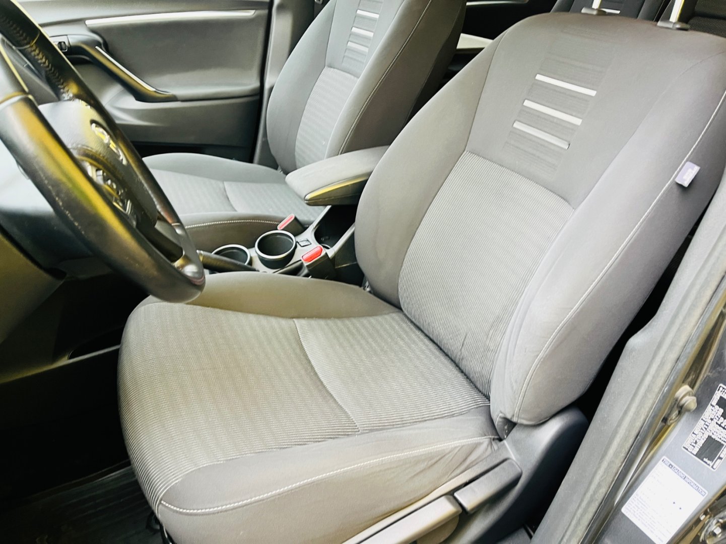 Toyota Verso 1.6 D4D STYLE VYHŘEV SEDADEL