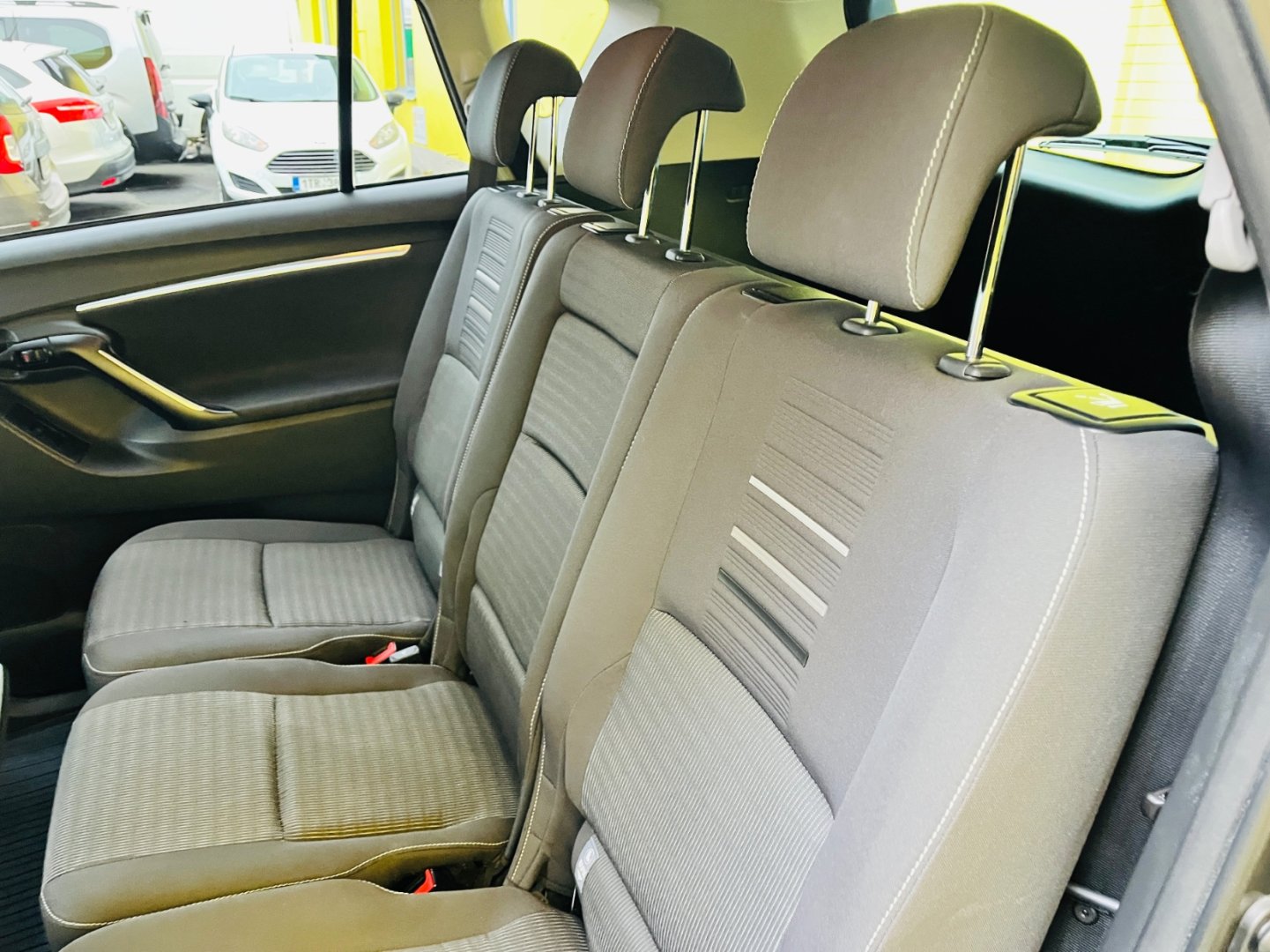 Toyota Verso 1.6 D4D STYLE VYHŘEV SEDADEL