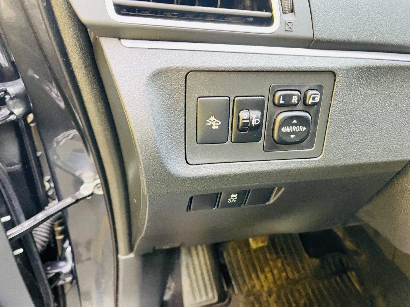 Toyota Verso 1.6 D4D STYLE VYHŘEV SEDADEL