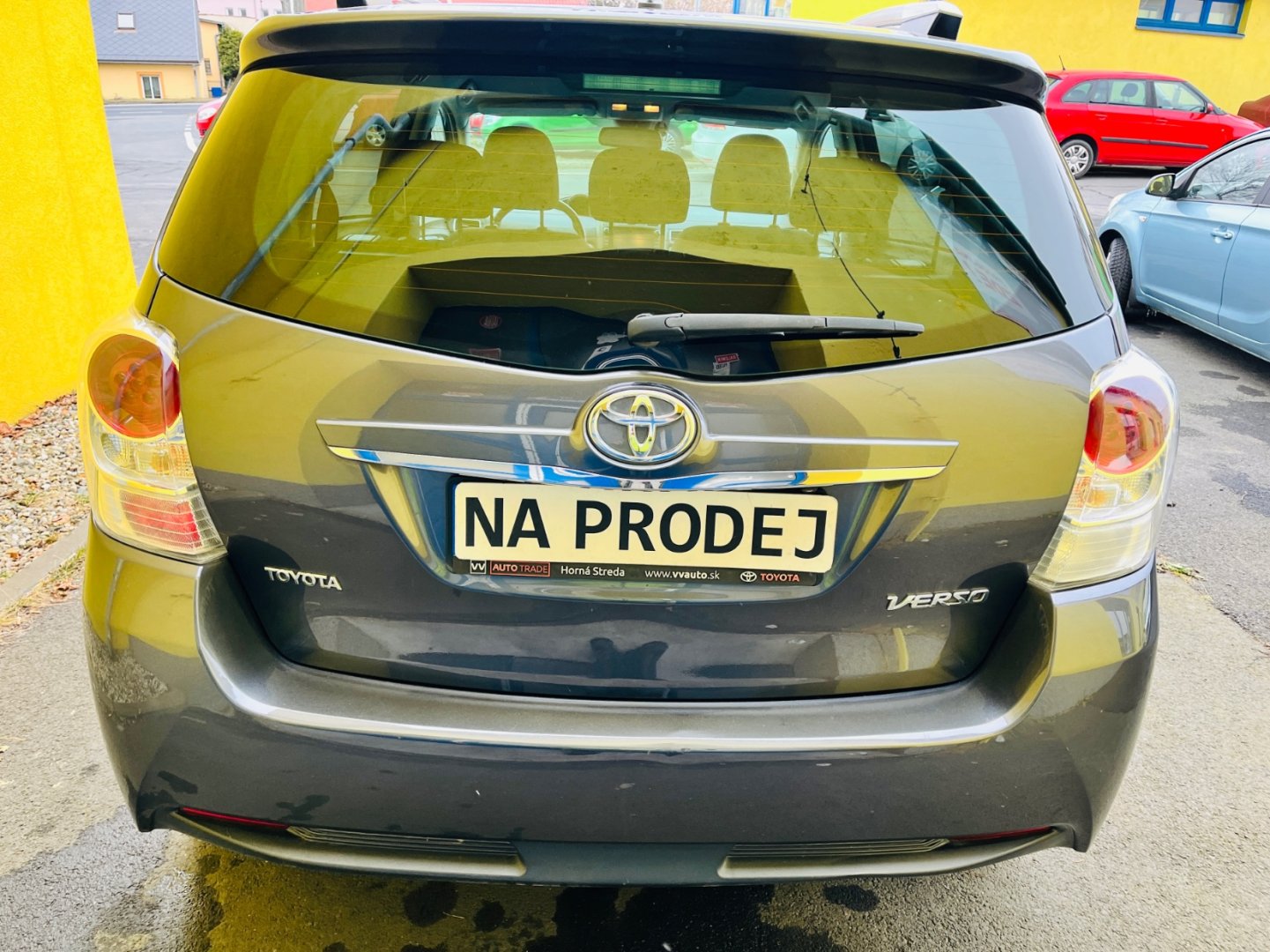 Toyota Verso 1.6 D4D STYLE VYHŘEV SEDADEL