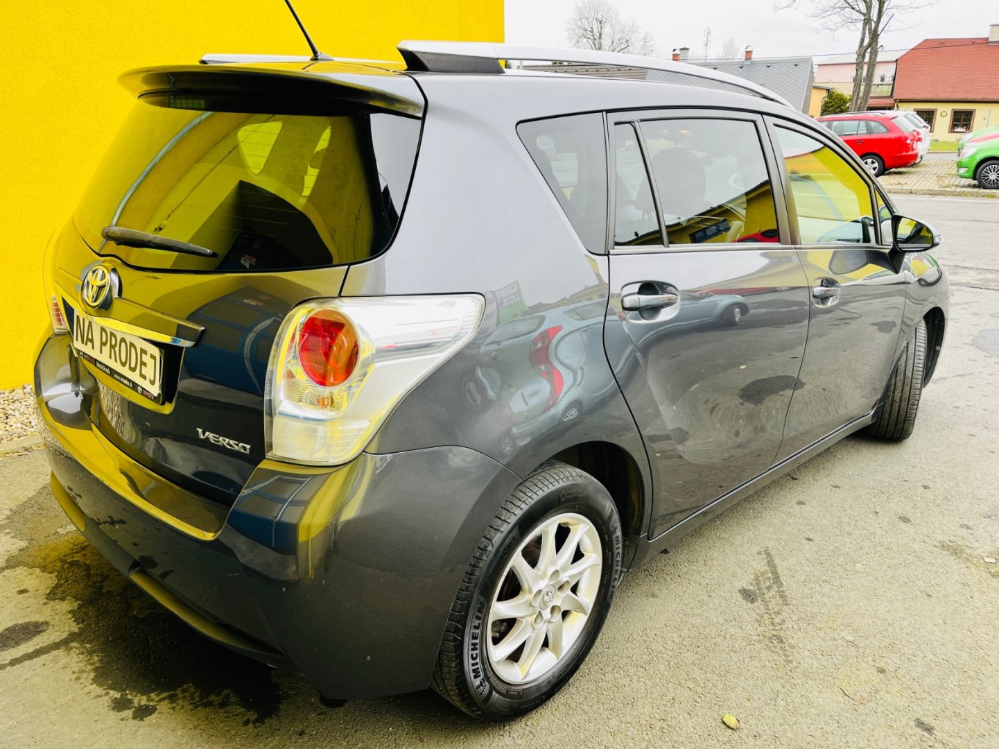 Toyota Verso 1.6 D4D STYLE VYHŘEV SEDADEL