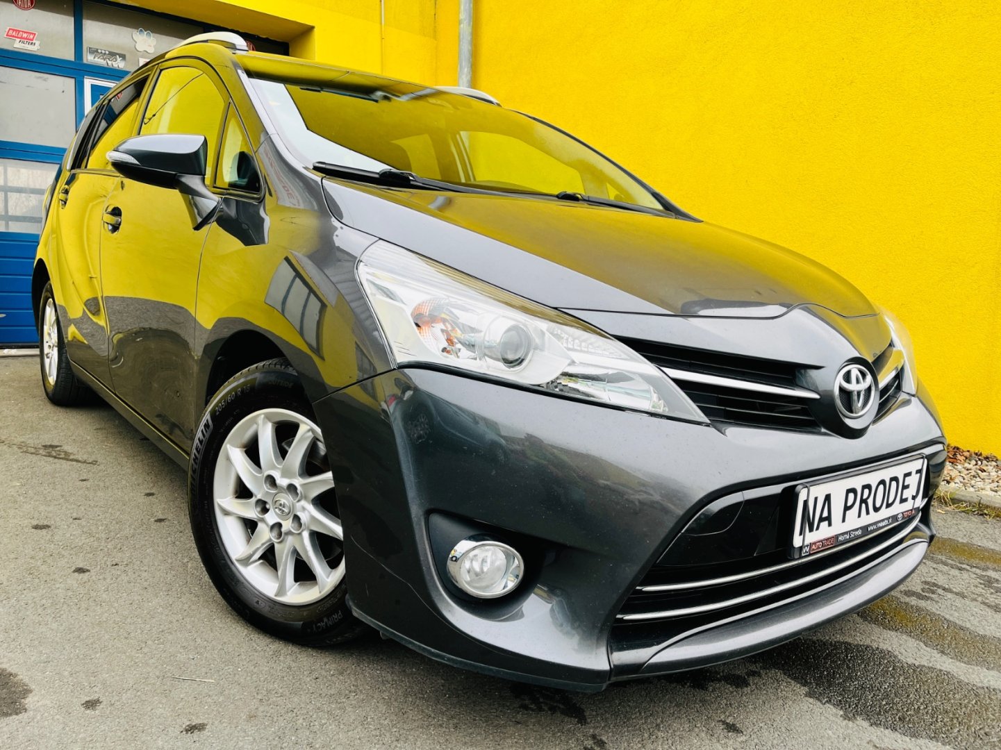 Toyota Verso 1.6 D4D STYLE VYHŘEV SEDADEL